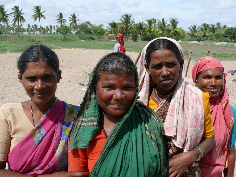 Women from the lowest caste in India, Dalits. Image via www.supportingdalitchildren.com